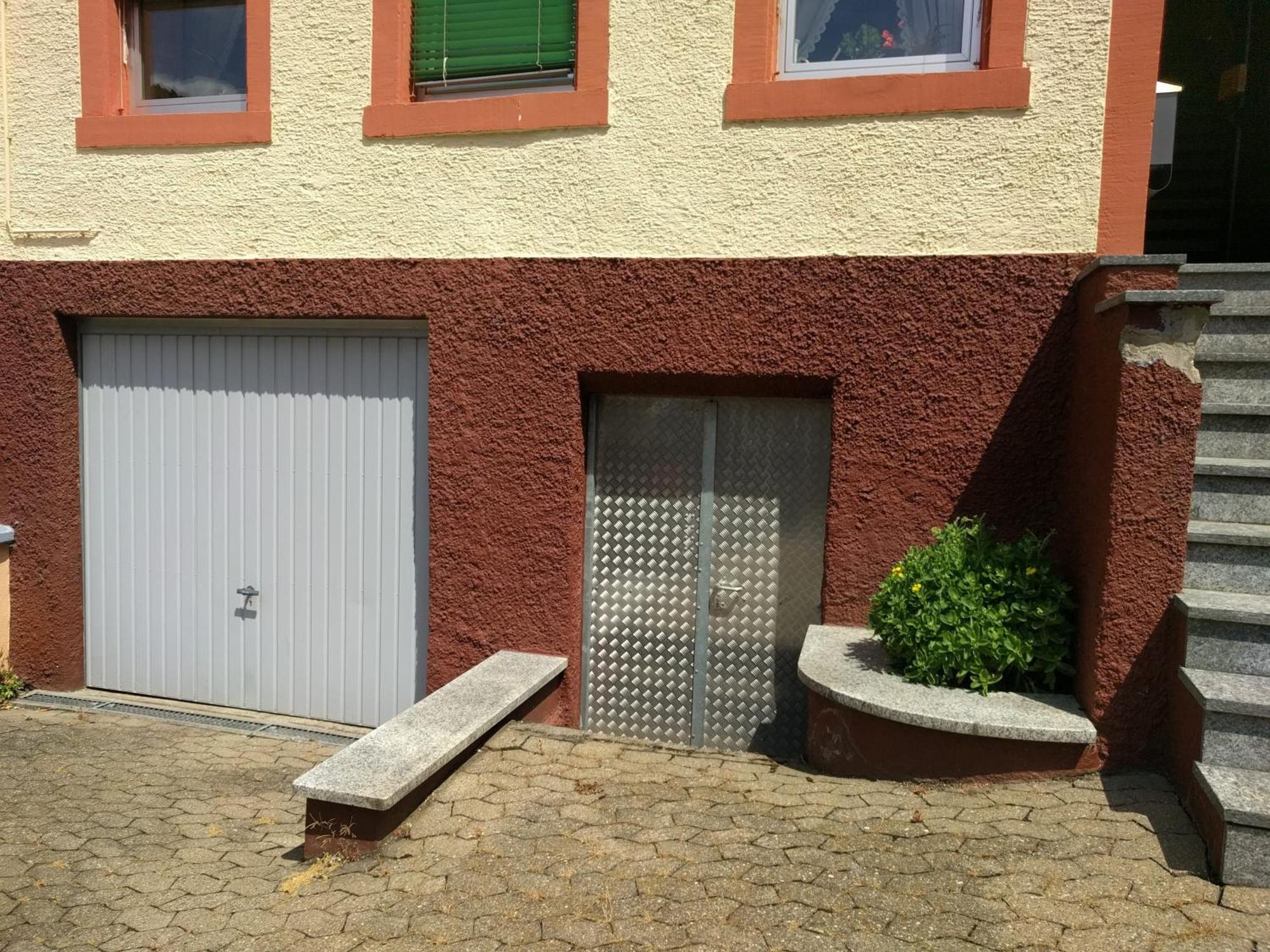 Monkey Factory - Mini Home-Stay Hostel Traben-Trarbach Zewnętrze zdjęcie