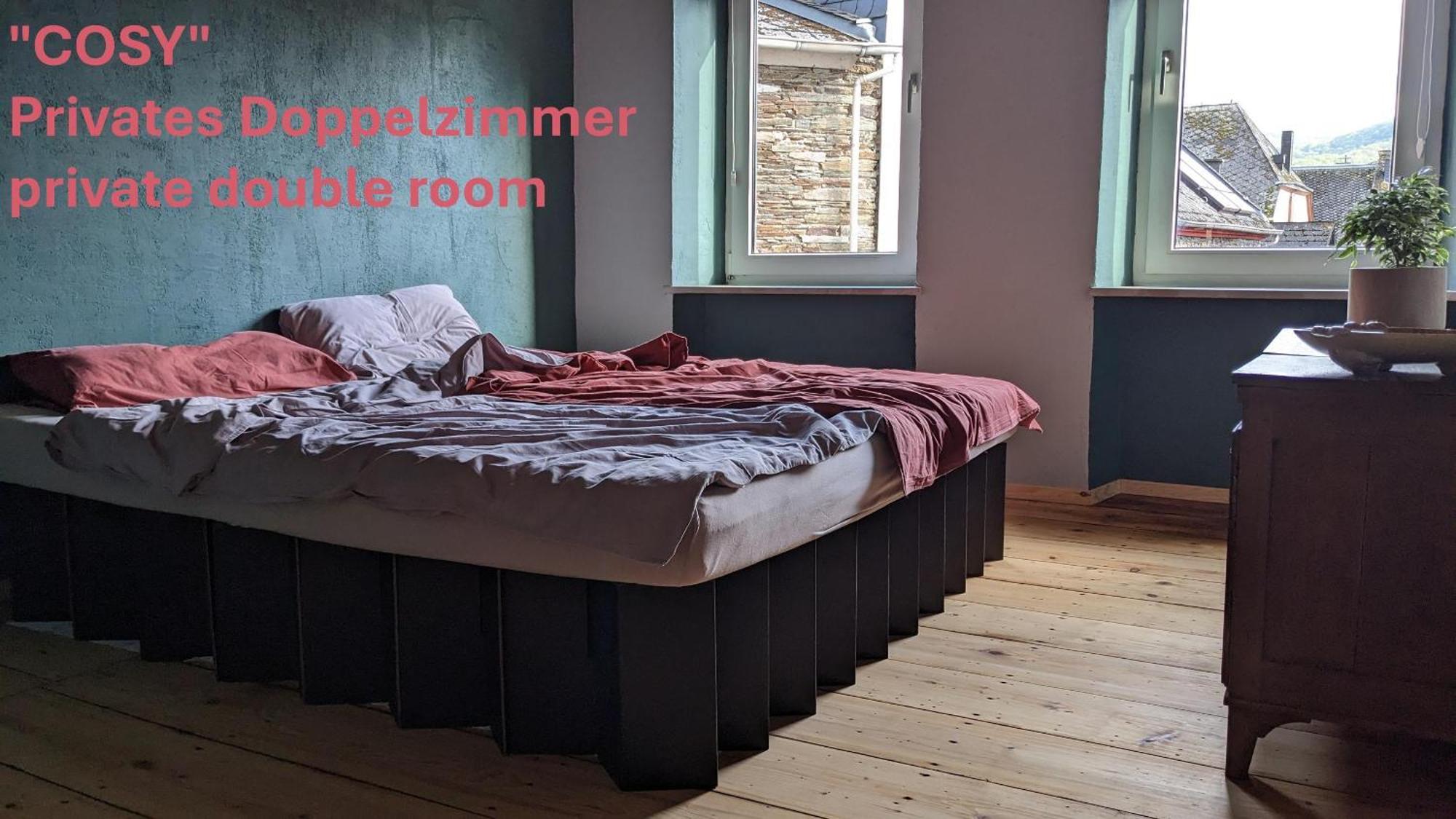 Monkey Factory - Mini Home-Stay Hostel Traben-Trarbach Zewnętrze zdjęcie